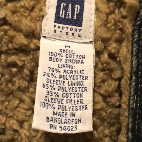GAP Sherpa Lined Jean Jacket - Picture 2 of 3